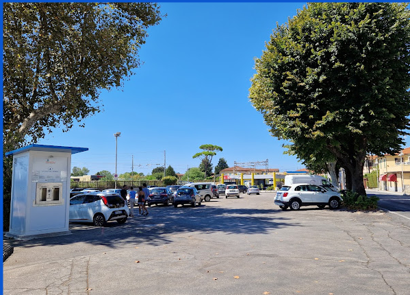 parking for helaine blumenfelds studio